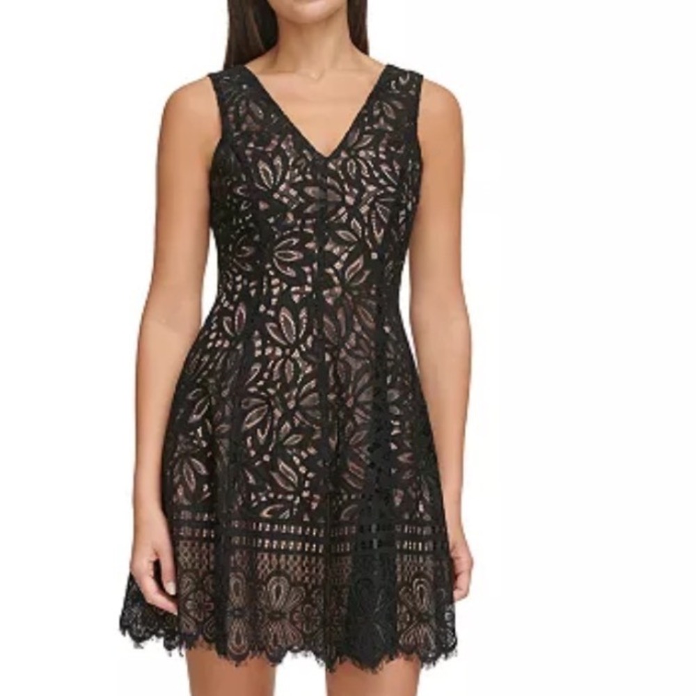 Kensie Lace Fit & Flare Dress Womens 2 NWT Black Nude Floral V-Neck MSRP $128
